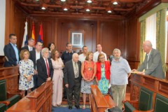 Con-los-poetas-canarios-entrega-del-premio-en-Islas-Canarias-